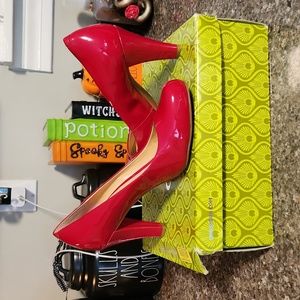 Gianni Bini Michele629  Heels  8.5 M Nikki Red Patent Leather